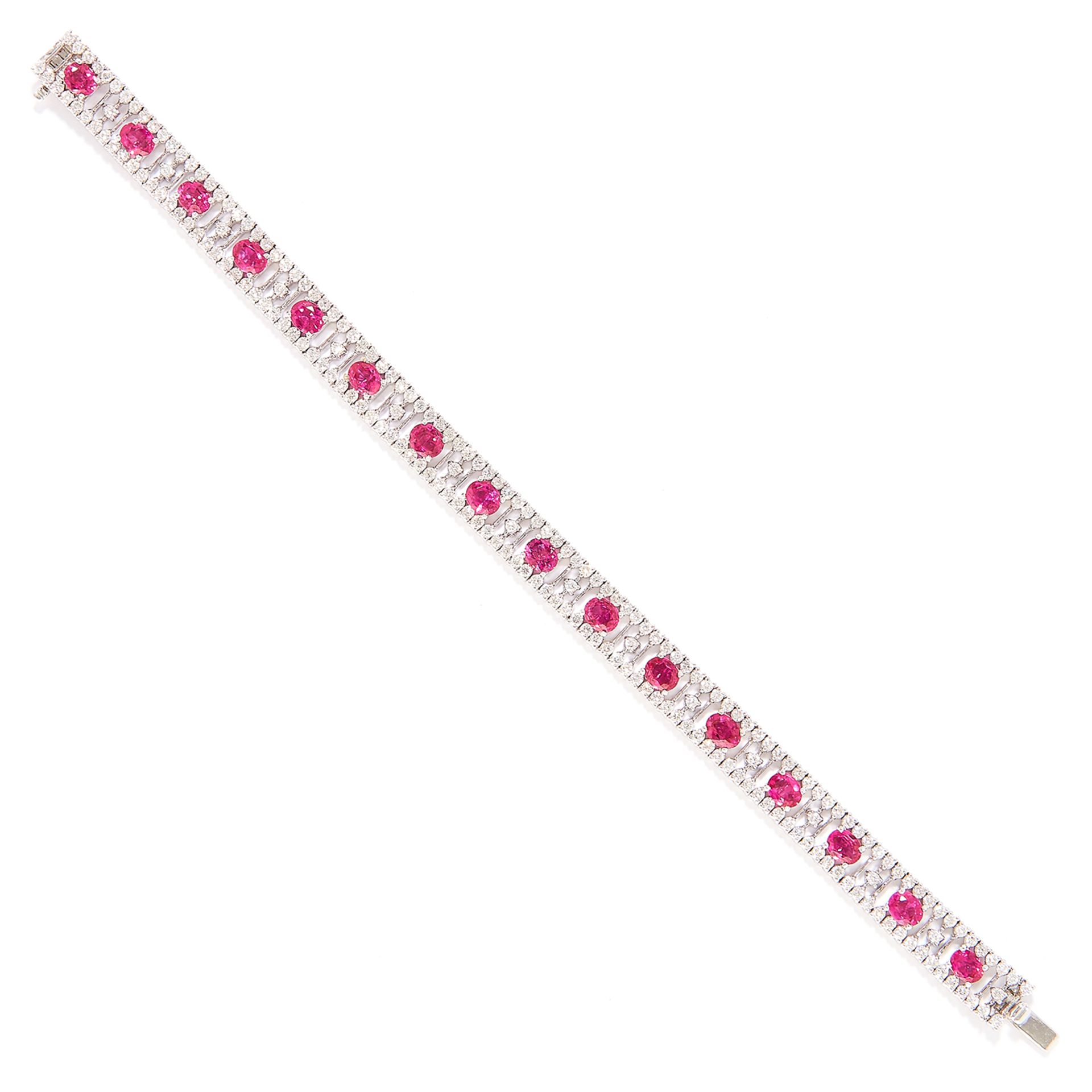 PINK SAPPHIRE AND DIAMOND BRACELET in 18ct white gold, comprising of oval cut pink sapphires