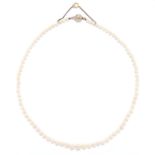 ANTIQUE PEARL AND DIAMOND NECKLACE in yellow gold, comprising of a single strand of pearls with