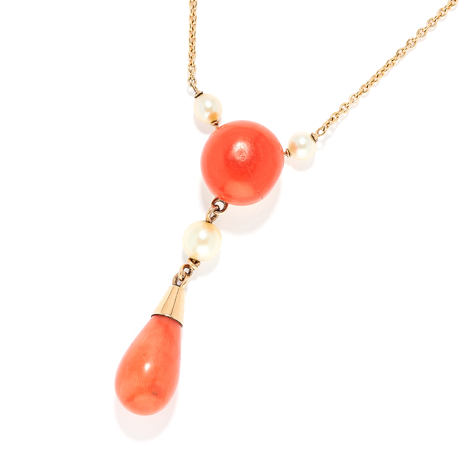 ANTIQUE CORAL AND PEARL NECKLACE in yellow gold, the large polished coral beads accented by