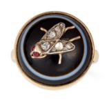 ANTIQUE AGATE, DIAMOND AND RUBY BEE RING comprising of polished agate set with a bee jewelled with