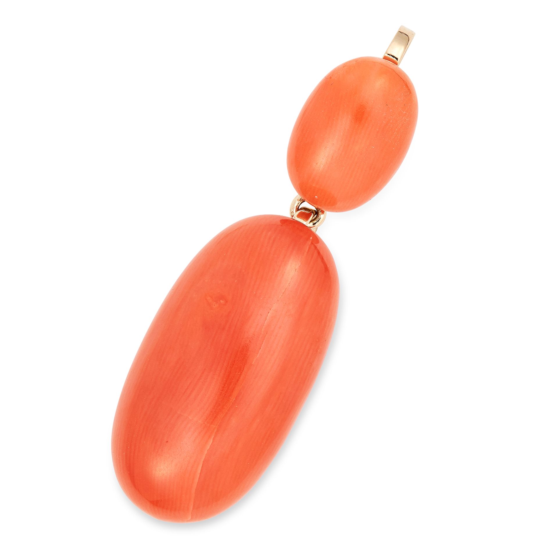 ANTIQUE CORAL PENDANT CIRCA 1870 set with two articulated coral beads, 4.1cm, 6.2g.
