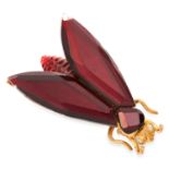 ANTIQUE GARNET BUG BROOCH set with faceted garnet, 3.7cm, 8.8g.