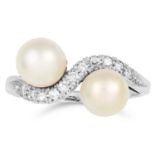 PEARL AND DIAMOND TOI ET MOI RING set with two pearls and round cut diamonds, size P / 7.5, 4.6g.