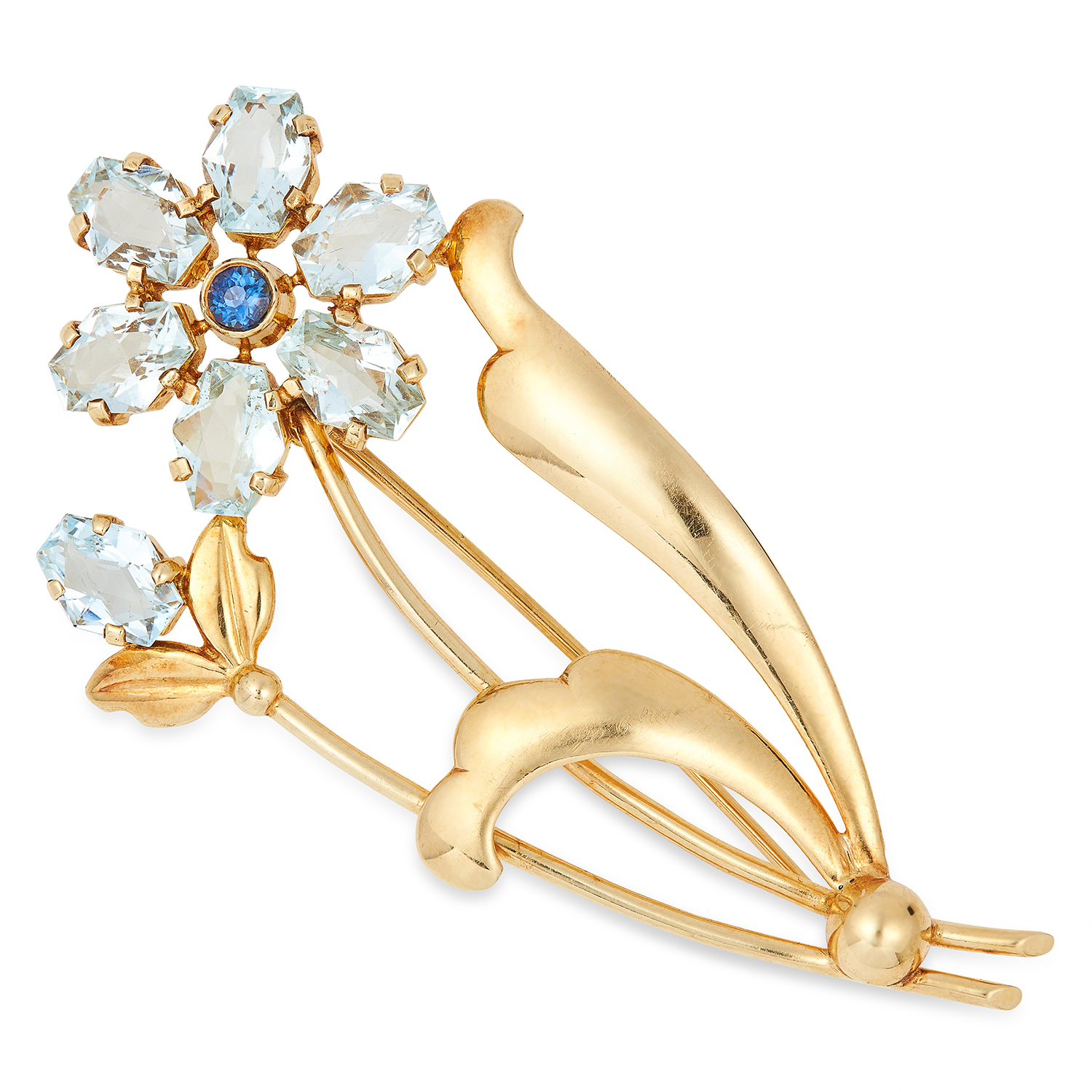 AQUAMARINE AND SAPPHIRE FLOWER BROOCH set with fancy 11cut aquamarines and a round cut sapphire,