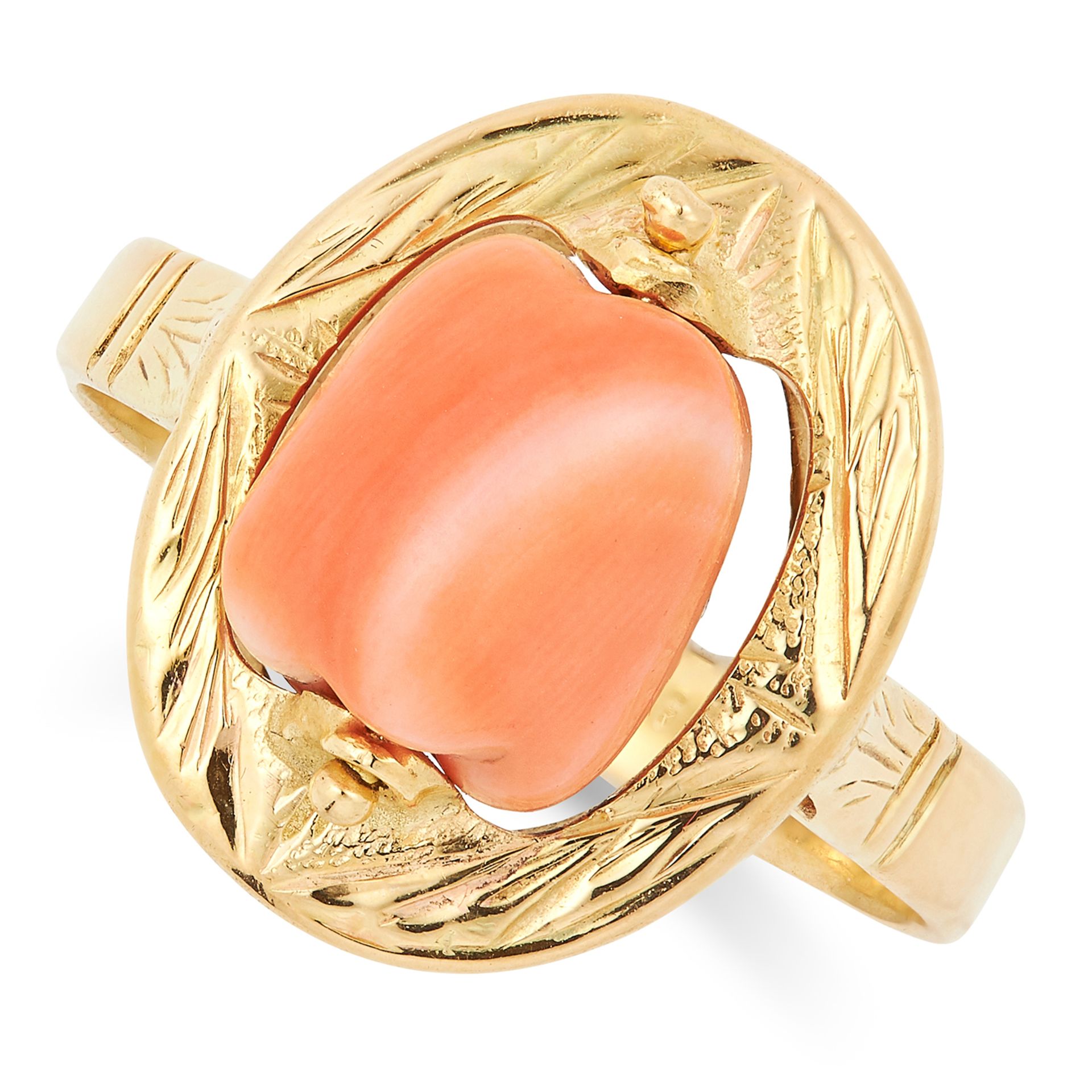 CORAL DRESS RING set with polished coral in a gold border, size S / 9, 5.2g.