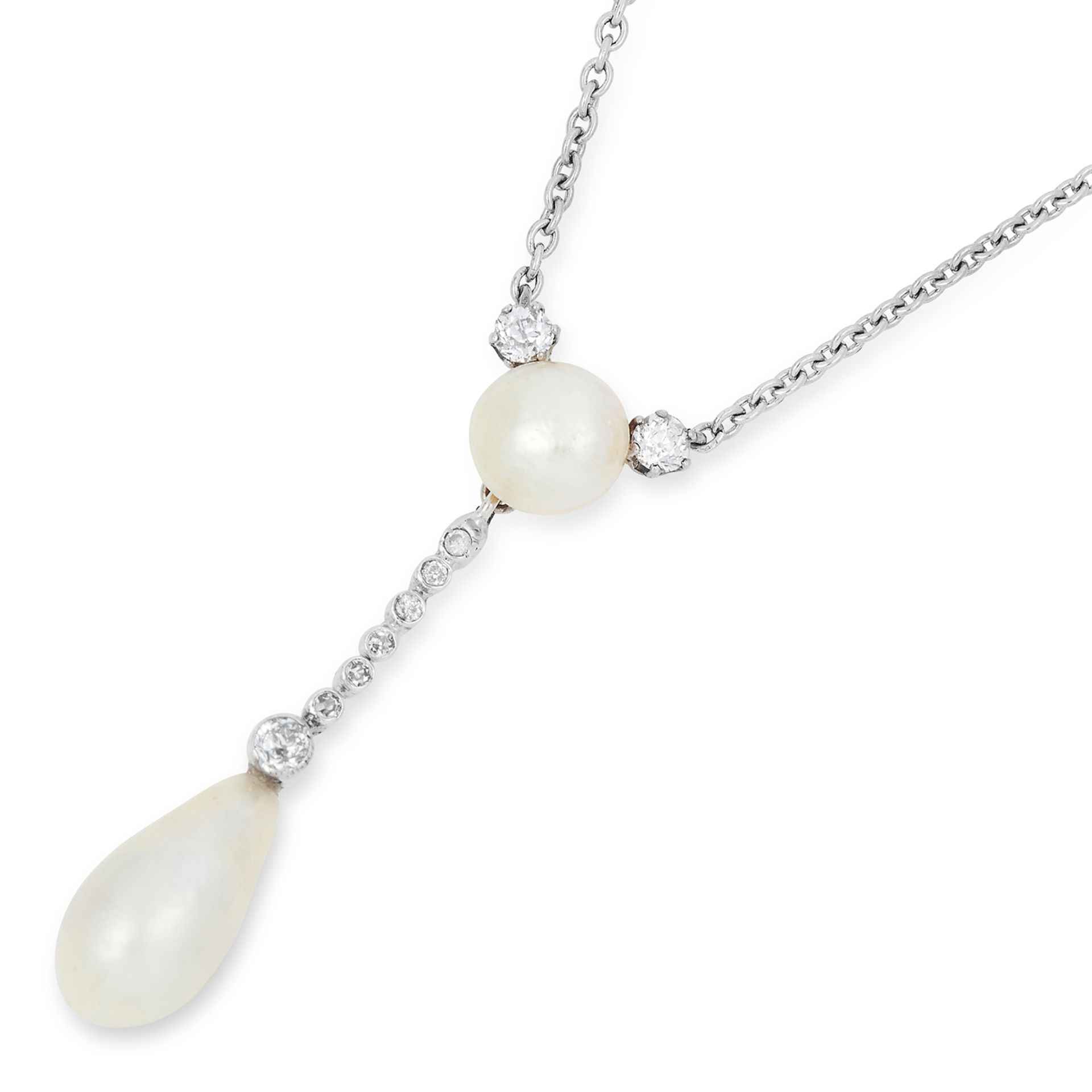ANTIQUE NATURAL PEARL AND DIAMOND PENDANT NECKLACE, EARLY 20TH CENTURY set with a pearl of 7.3mm,