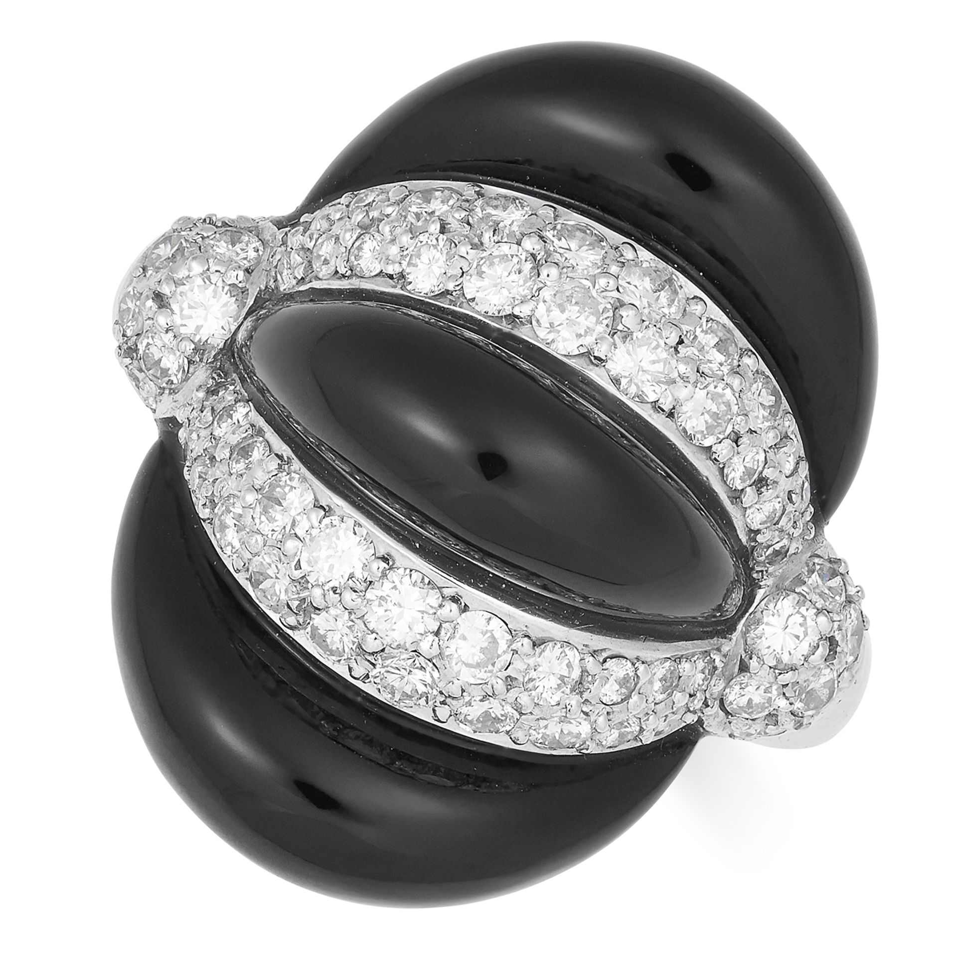 ONYX AND DIAMOND RING set with alternating round cut diamonds and polished onyx, size N / 7, 9.9g.