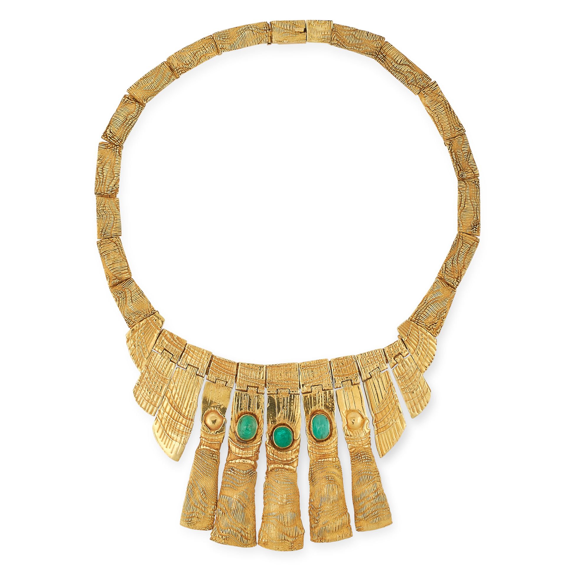 AN EMERALD NECKLACE, CHARLES DE TEMPLE 1973 formed of a fringe of graduated textured gold links, the