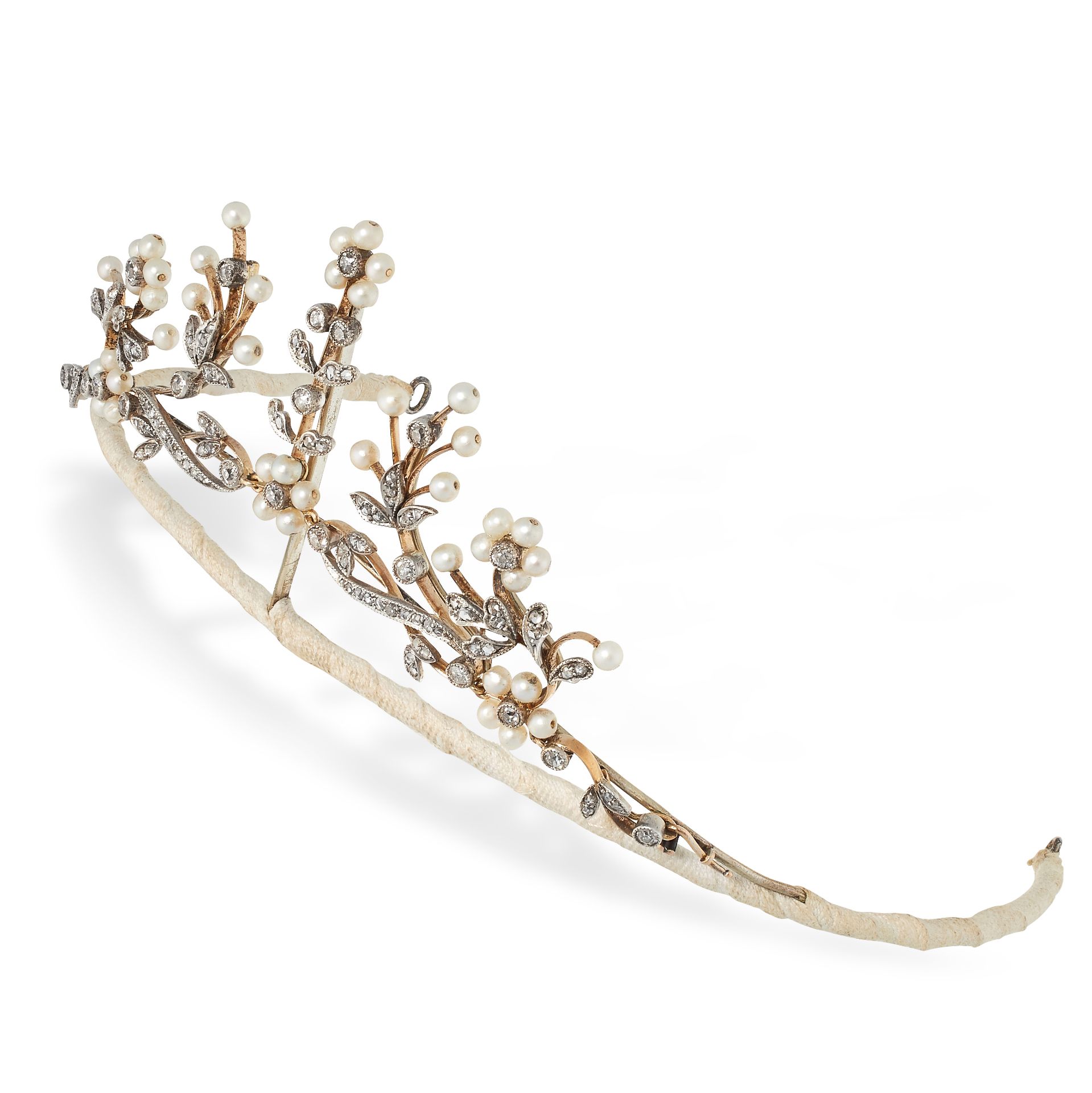 AN ANTIQUE PEARL AND DIAMOND TIARA / NECKLACE comprising of round cut diamonds accented by pearls, - Bild 2 aus 2