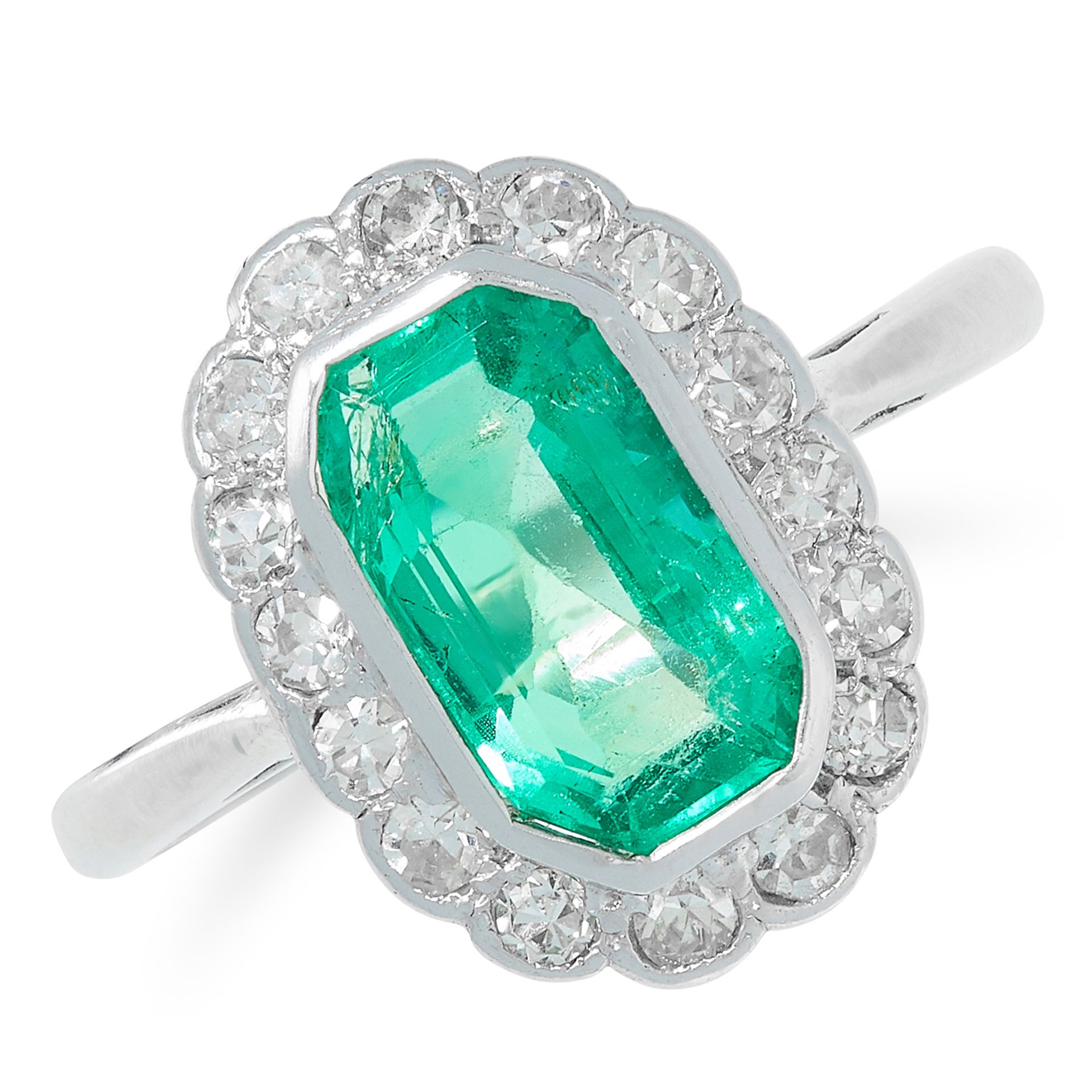 AN ANTIQUE COLOMBIAN EMERALD AND DIAMOND RING set with an emerald cut emerald of 1.62 carats