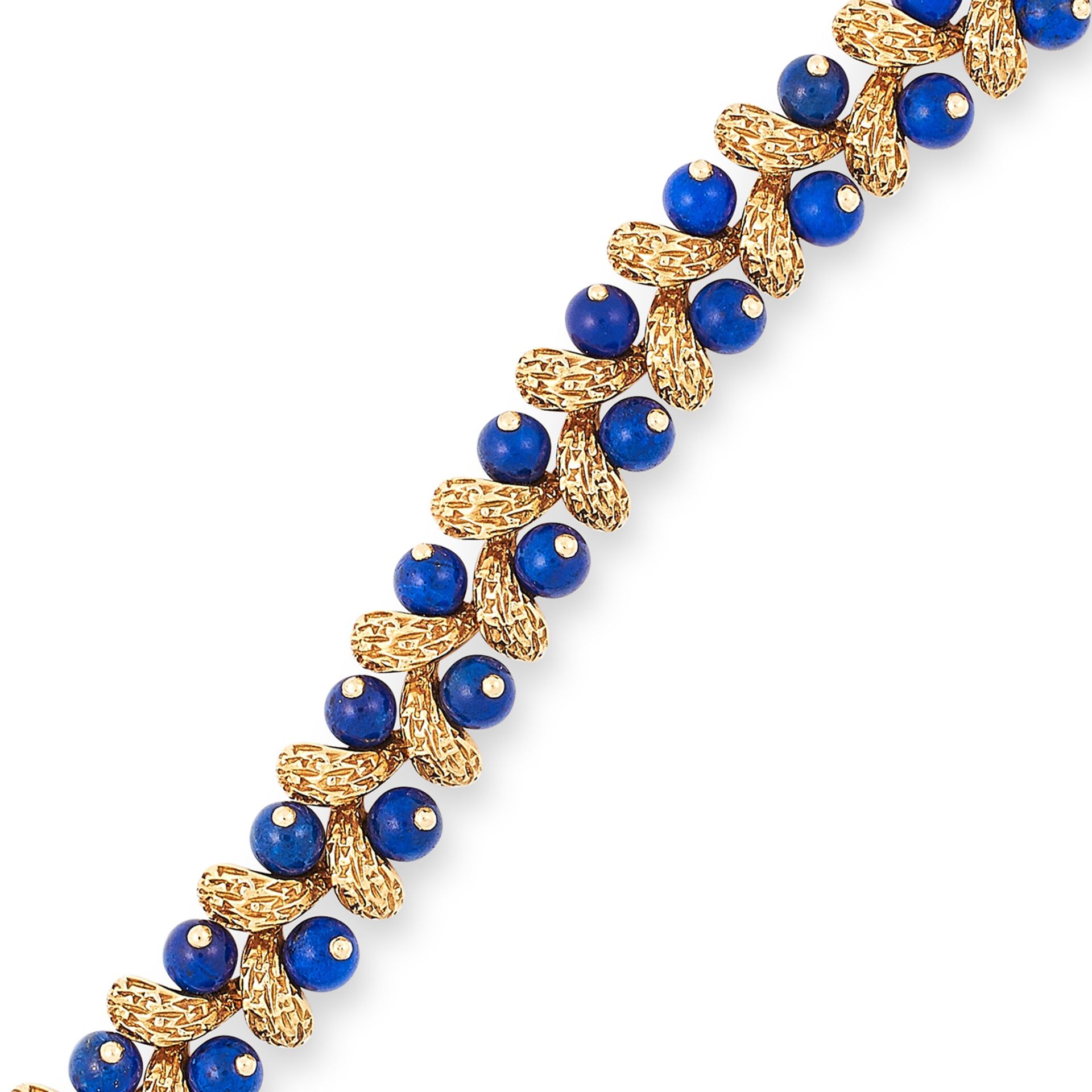 A LAPIS LAZULI BRACELET, VAN CLEEF AND ARPELS CIRCA 1960 set with lapis lazuli beads between - Bild 2 aus 2