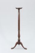 A MAHOGANY TORCHERE, IN GEORGIAN STYLE, LATE 19TH