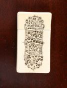 A 19TH CENTURY CANTONESE IVORY CARD CASE