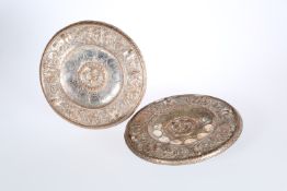 A PAIR OF ELKINGTON & CO ELECTROTYPE CIRCULAR LOW DISHES