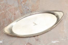 A GEORGE III SILVER SNUFFER TRAY