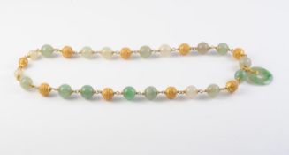 CHINESE JADEITE AND GOLD NECKLACE