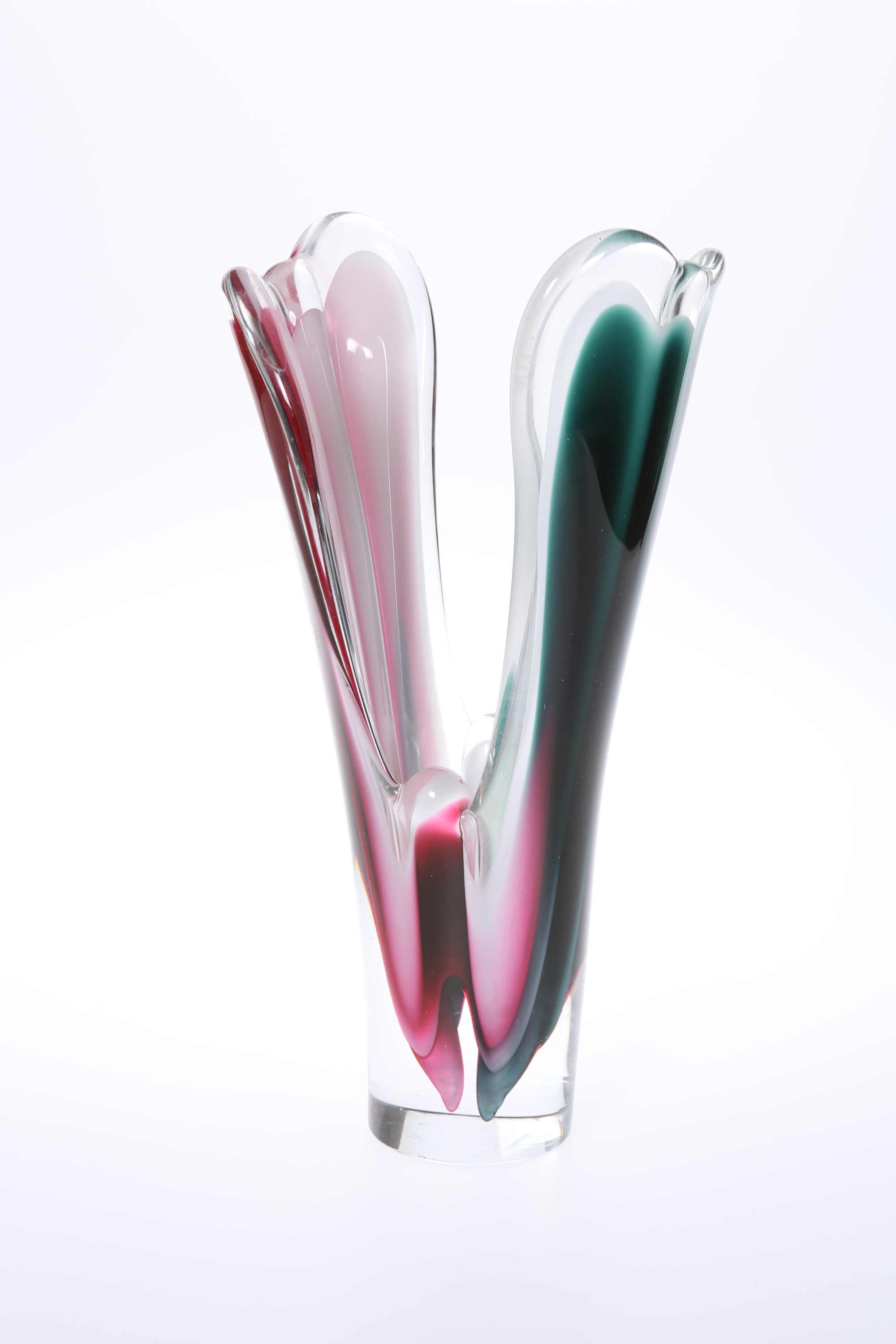 FLYGSFORS, A SWEDISH COQUILLE GLASS VASE