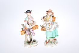 A PAIR OF SITZENDORF PORCELAIN FIGURES, CIRCA 1900