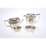 AN EDWARDIAN SILVER FOUR PIECE TEA SERVICE, WILLIAM DEVENPORT, BIRMINGHAM 1906