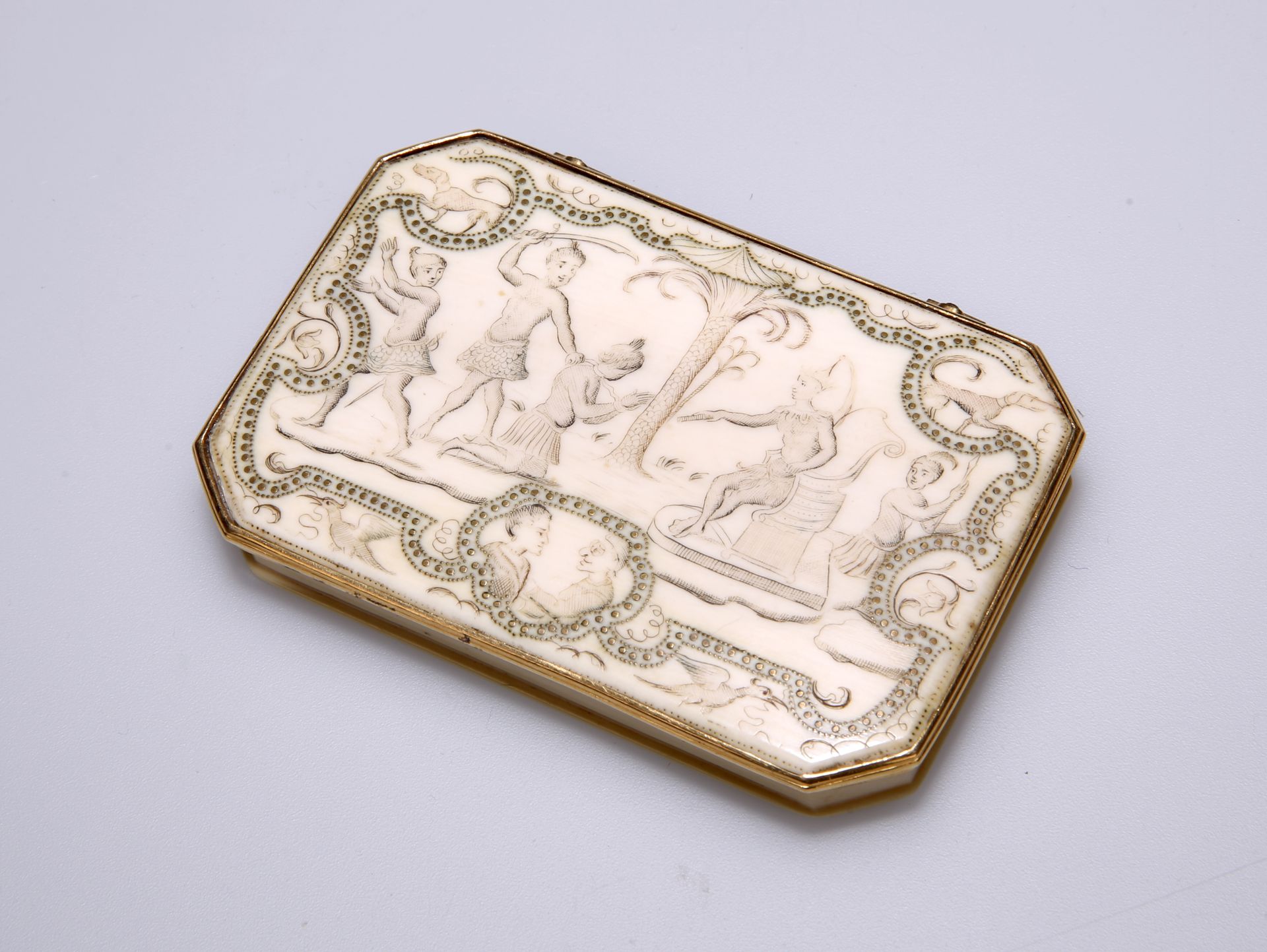 A GOLD-MOUNTED IVORY SNUFF-BOX, APPARENTLY UNMARKED, FIRST HALF 18TH CENTURY