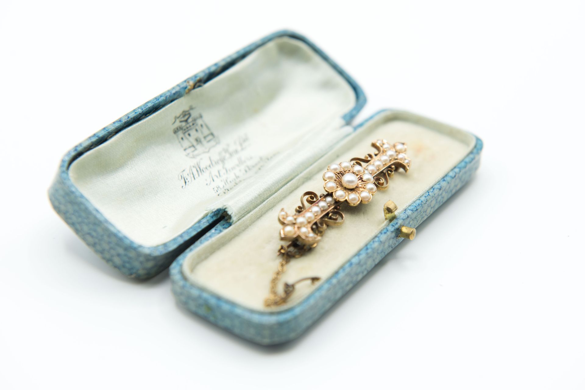 A LATE 19TH CENTURY PEARL SET BROOCH - Image 2 of 2