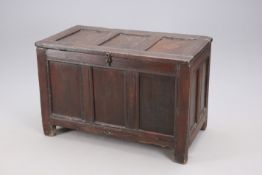 A LATE 17TH CENTURY OAK COFFER