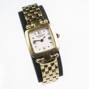 A RAYMOND WEIL GOLD-PLATED BRACELET WATCH, nos. 5869/A903398. Length 19cm