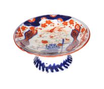 A JAPANESE IMARI PATCH STAND