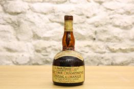 1 BOTTLE EXTRAORDINARY GRAND MARNIER LIQUEUR FROM 1930's