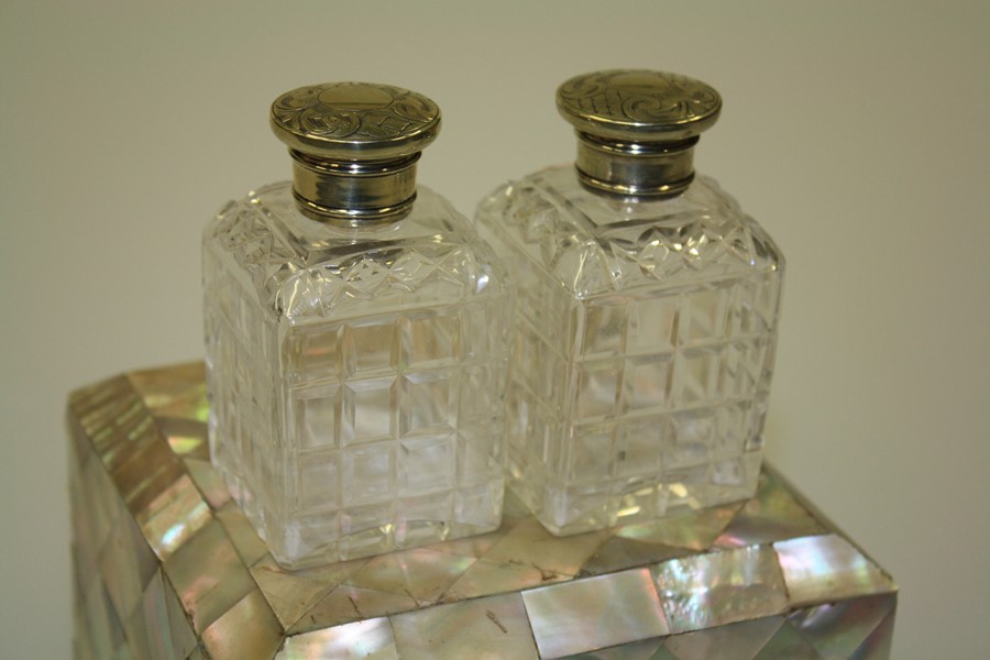 A SET OF FOUR SILVER-PLATED SCENT BOTTLES, IN A MOTHER-OF-PEARL CASKET - Image 9 of 9