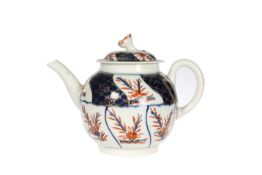 A WORCESTER PORCELAIN BULLET-FORM TEAPOT, THIRD QUARTER 18th CENTURY