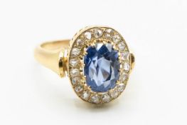 A CEYLON SAPPHIRE AND DIAMOND RING