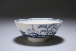 A WORCESTER BLUE AND WHITE BOWL