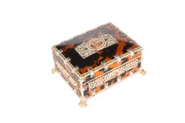 AN ANGLO-INDIAN IVORY AND TORTOISESHELL SMALL TABLE CASKET
