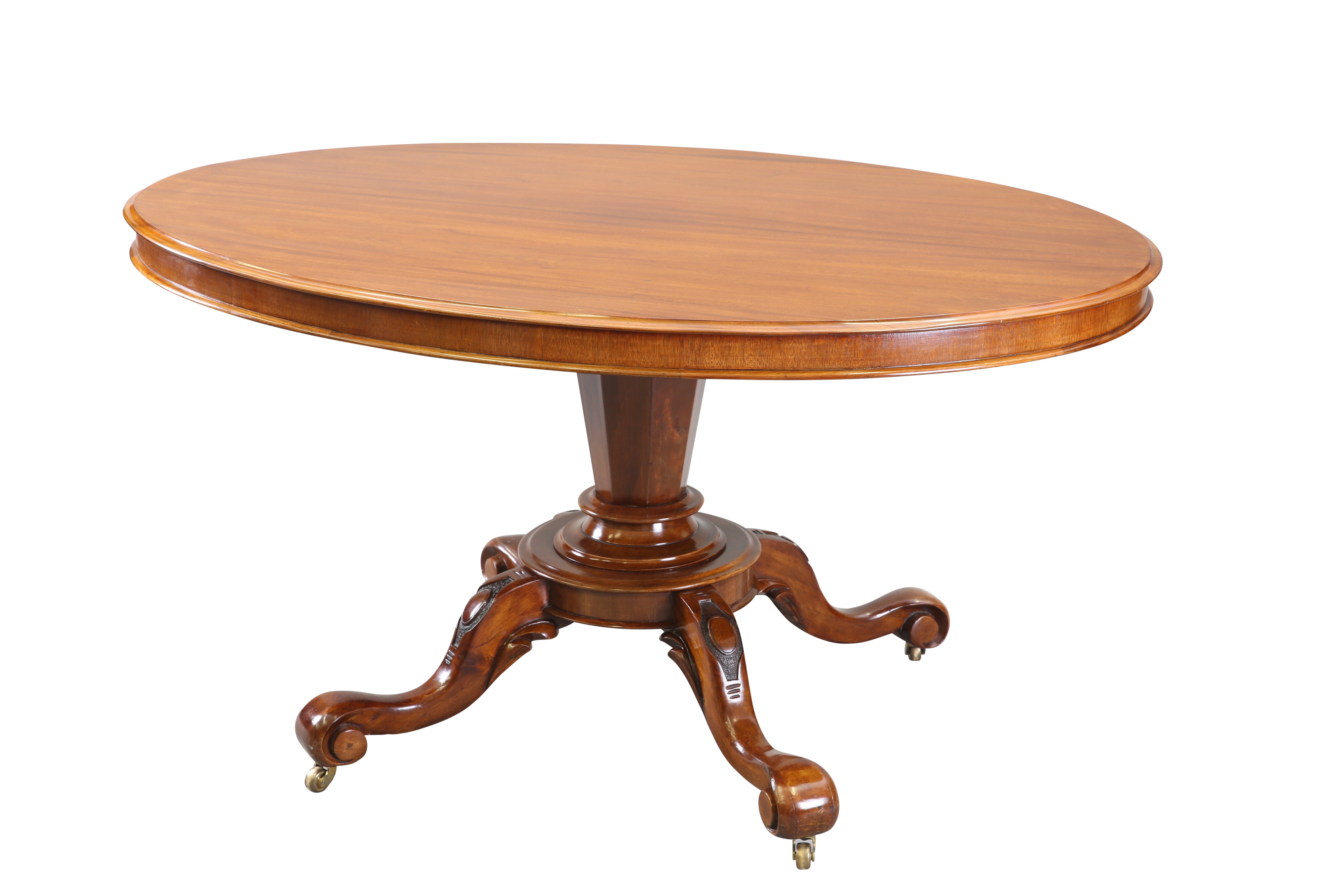 A VICTORIAN MAHOGANY OVAL LOO TABLE