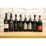 8 BOTTLES MIXED LOT FINE PORT (INCLUDING VINTAGE)