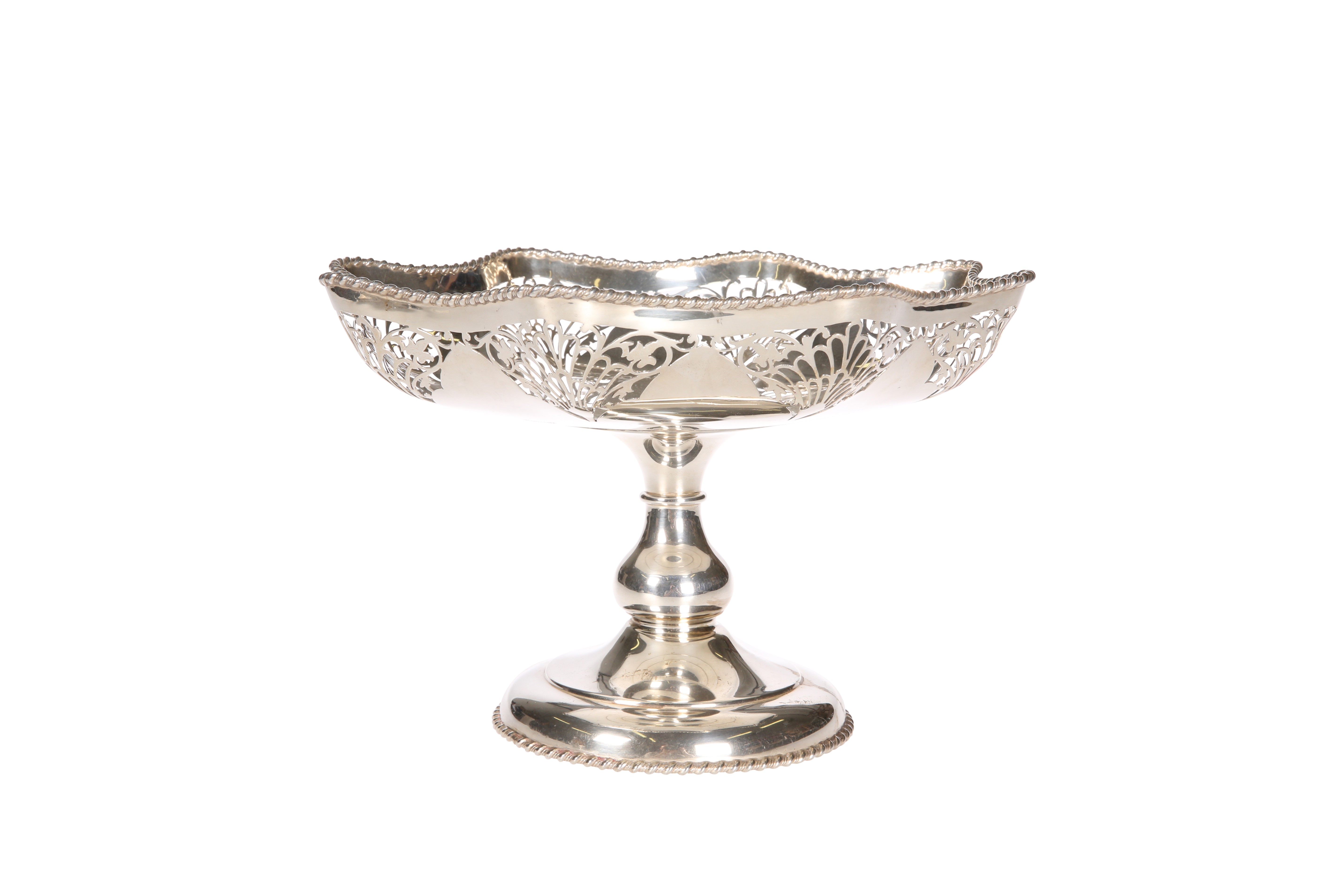 A GEORGE V SILVER COMPORT - Image 2 of 2