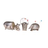 A SILVER VESTA CASE IN THE FORM OF A PIG