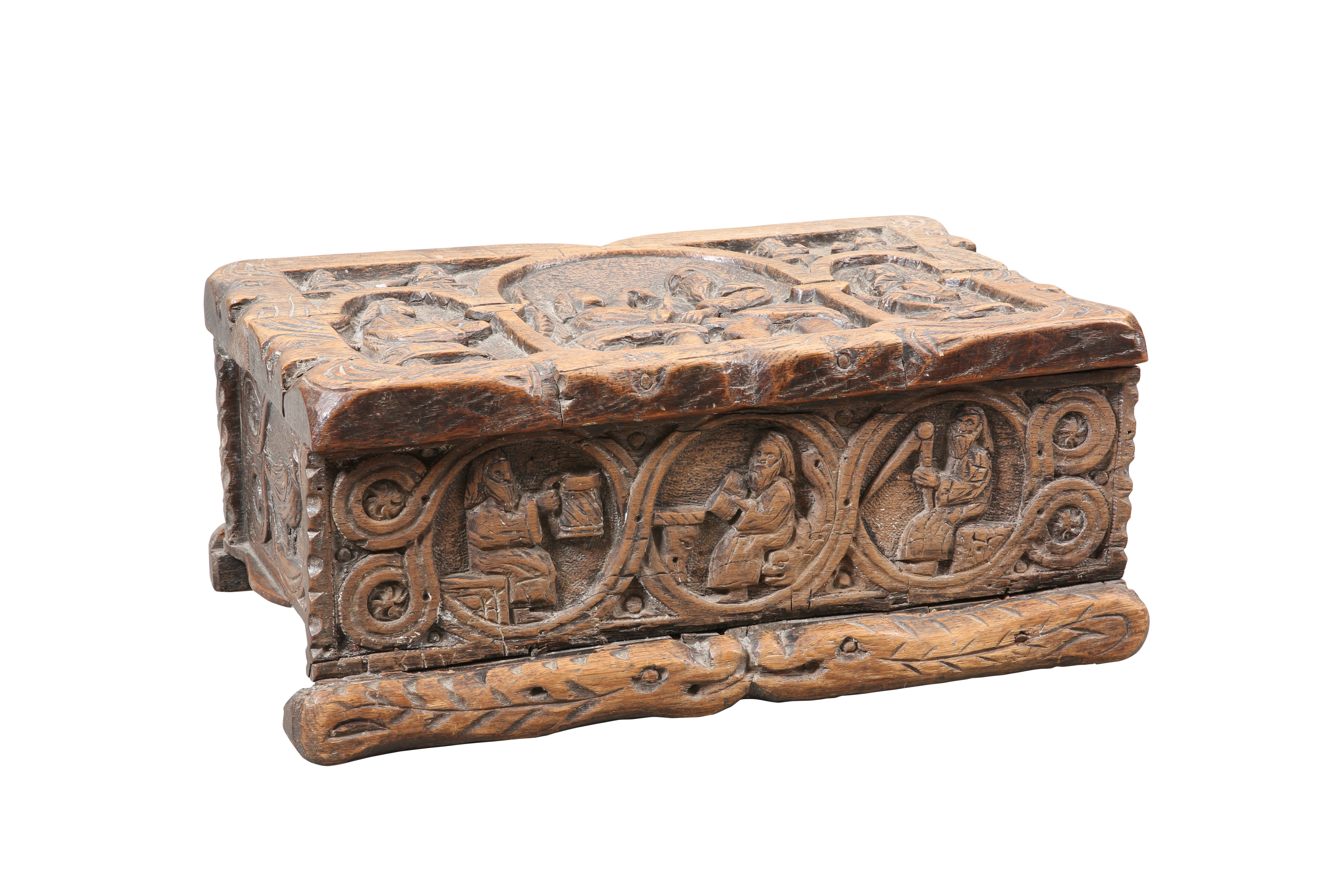 A CARVED OAK TABLE BOX, PROBABLY 17TH CENTURY - Image 9 of 9