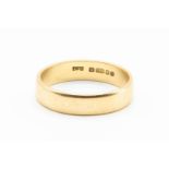 AN 18CT YELLOW GOLD WEDDING BAND
