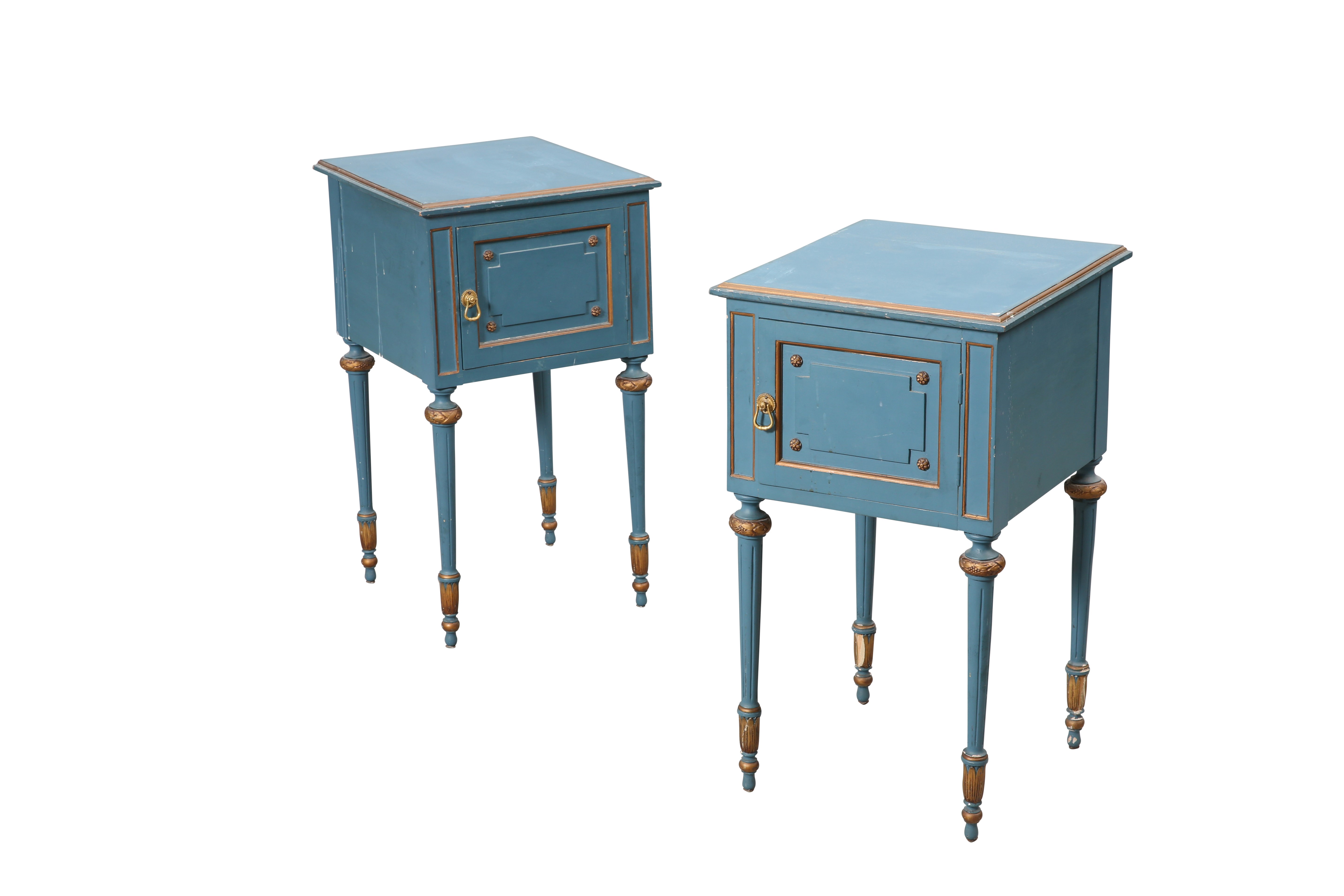 A SUITE OF BLUE AND GILT PAINTED FURNITURE - Image 5 of 7