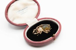 AN EARLY VICTORIAN BEETLE BROOCH