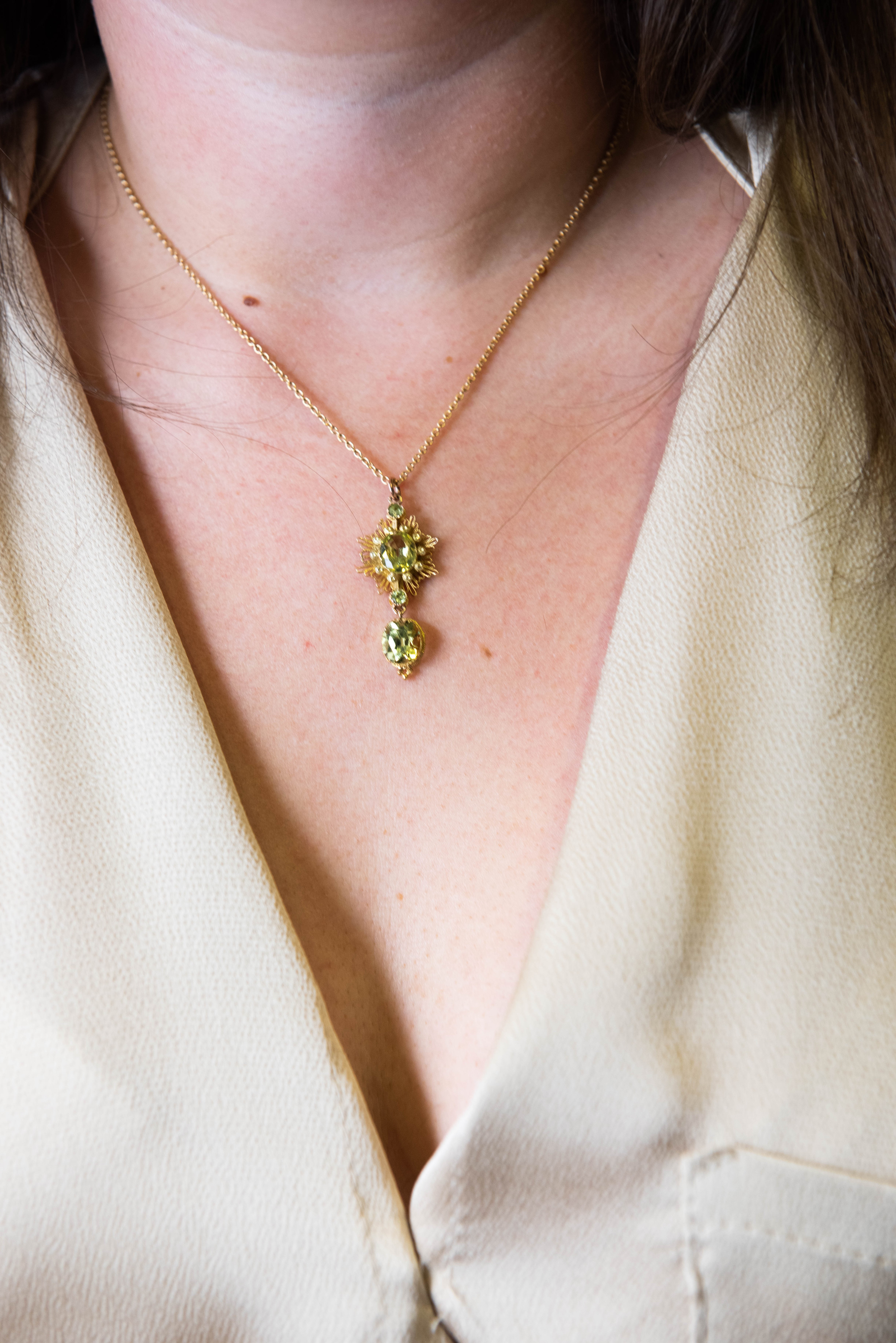 AN 18CT YELLOW GOLD AND CRYSTALLITE PENDANT - Image 2 of 2