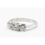 AN 18CT WHITE GOLD AND DIAMOND RING