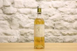 1 BOTTLE CHATEAU 'Y' YGREC DE CHATEAU D'YQUEM LUR SALUCES 1985