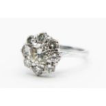 AN 18CT WHITE GOLD AND DIAMOND RING