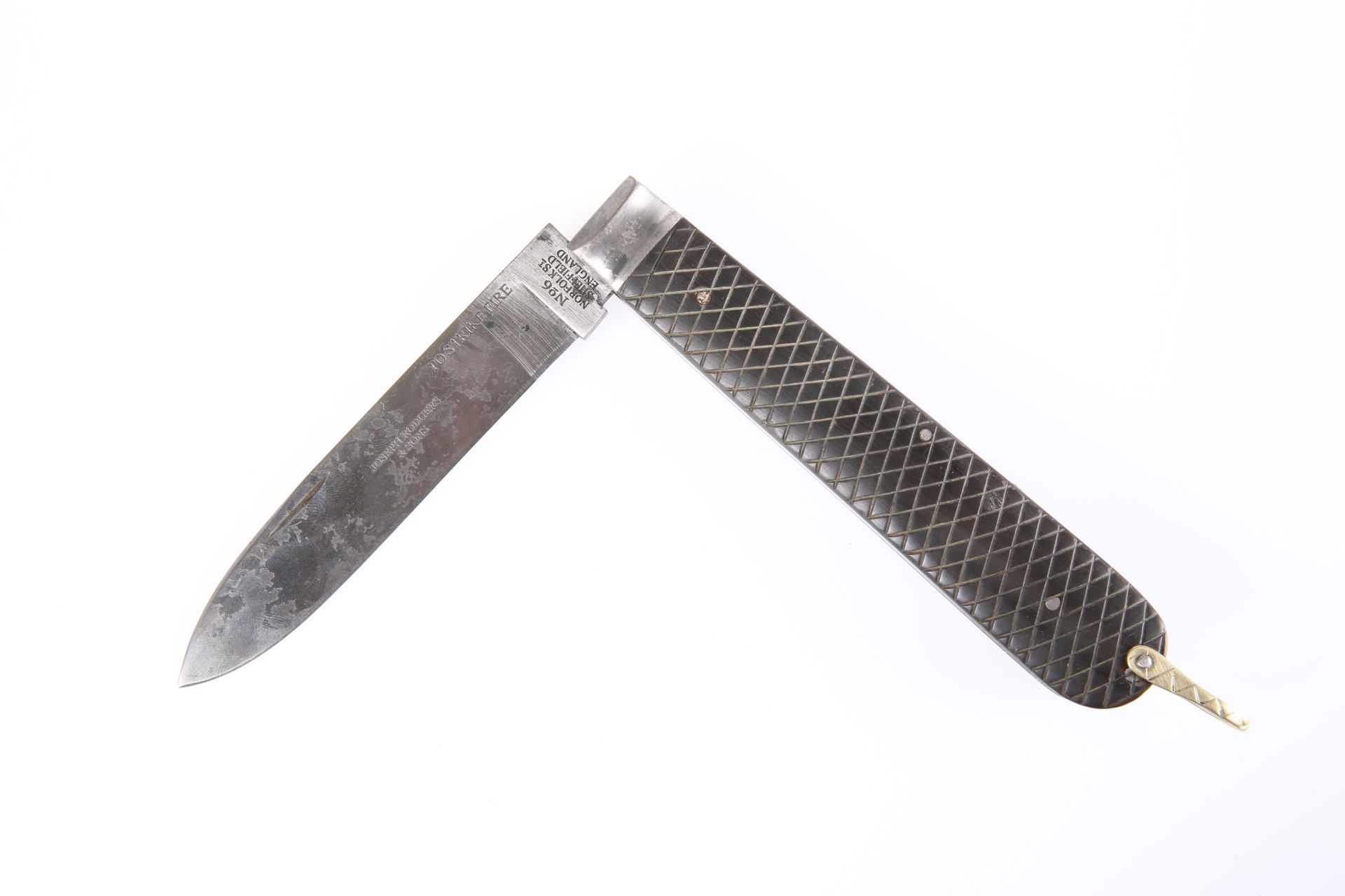A JOSEPH RODGERS & SONS "TO STRIKE FIRE" FOLDING HUNTING KNIFE, LATE 19th CENTURY