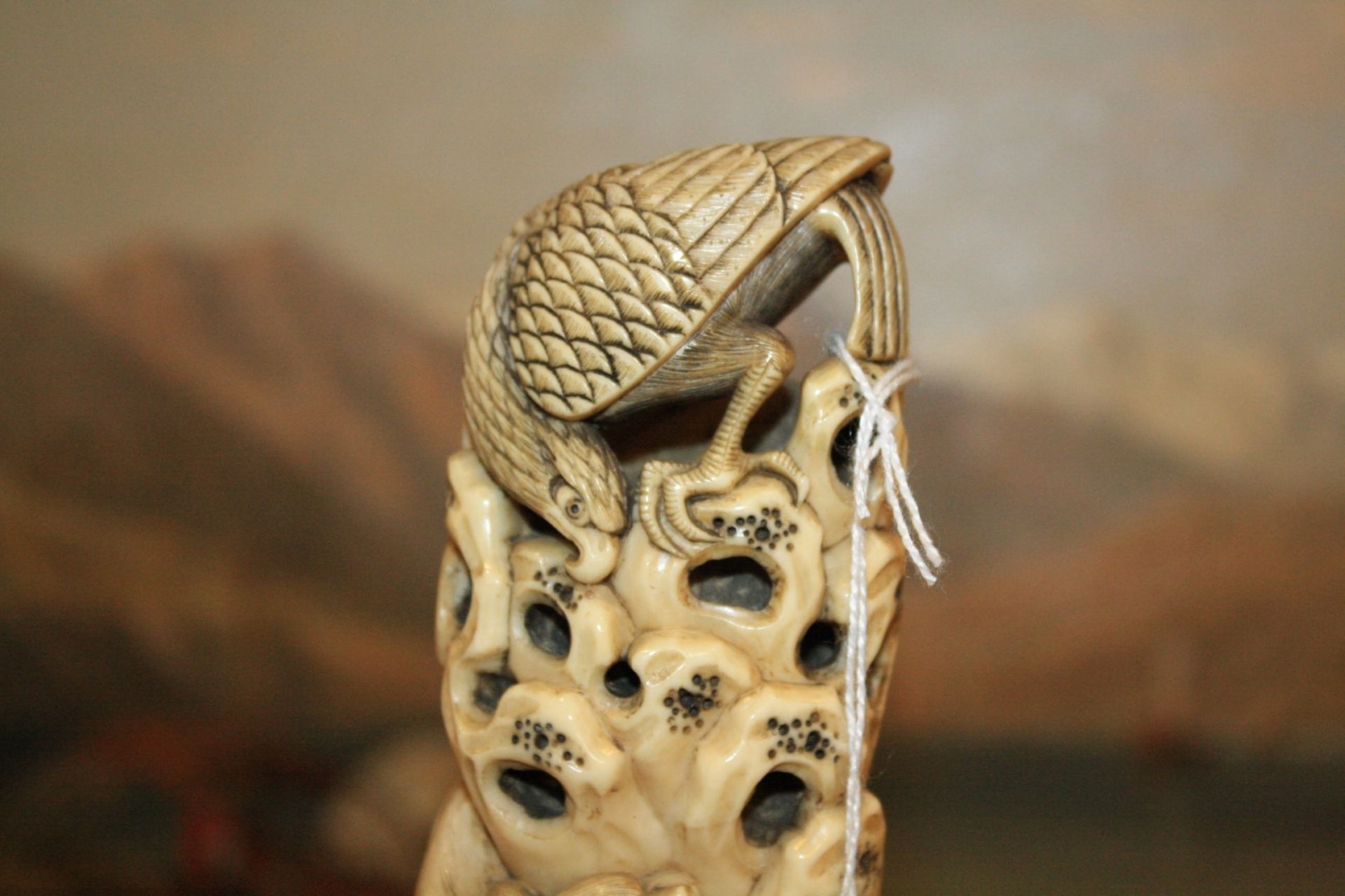 A JAPANESE IVORY CARVING, 19TH CENTURY - Image 6 of 8