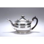 AN EDWARDIAN SILVER TEAPOT, ELKINGTON & CO., LONDON 1908