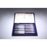 A CASED SET OF SIX GEORGE V SILVER-HANDLED FRUIT KNIVES